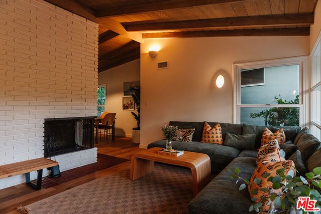 550 Arch Place, Glendale, CA 91206