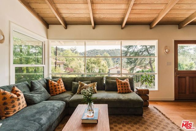 550 Arch Place, Glendale, CA 91206