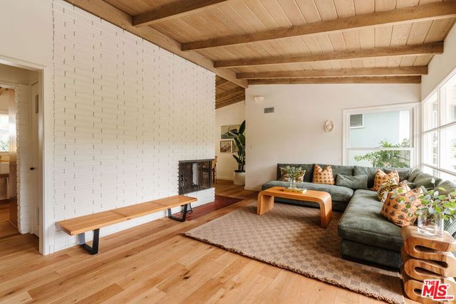 550 Arch Place, Glendale, CA 91206