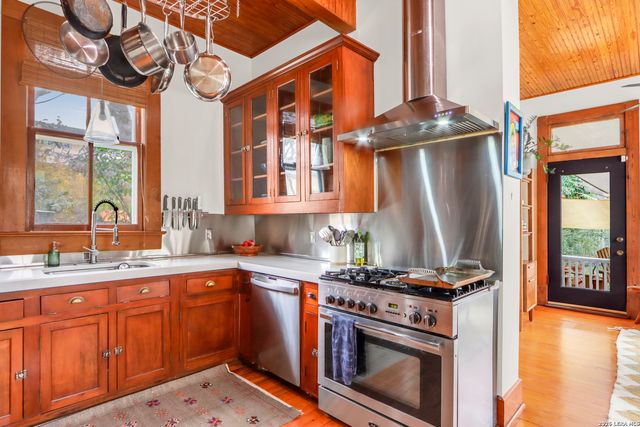 123 cedar, San Antonio, TX 78210