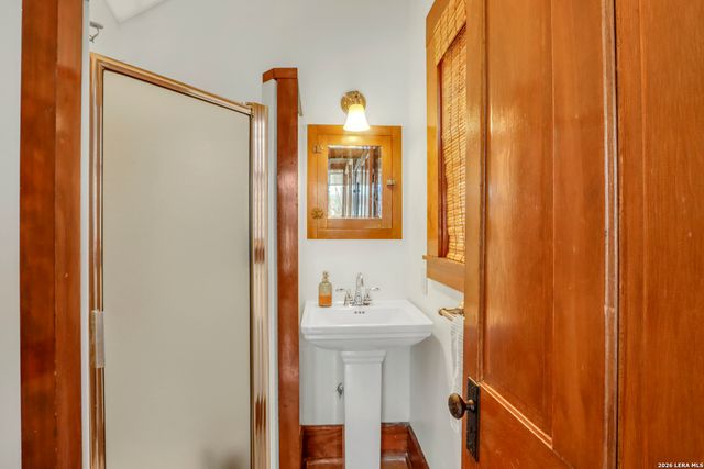 123 cedar, San Antonio, TX 78210