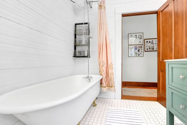 123 cedar, San Antonio, TX 78210