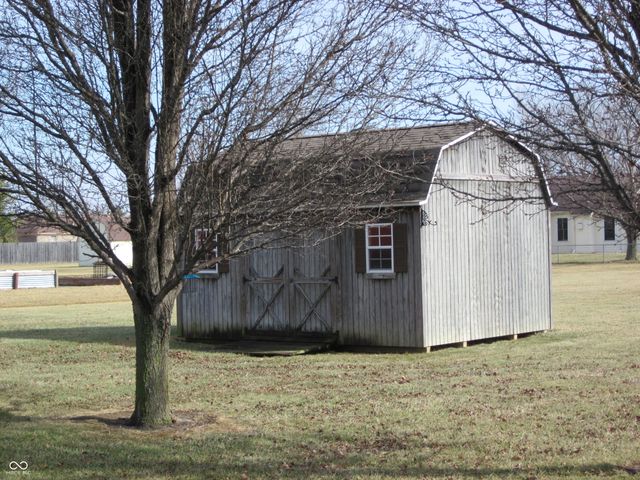 8155 Henderson Ridge Drive, Mooresville, IN 46158