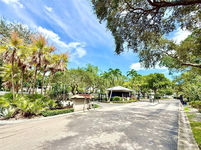 4145 Cypress Reach Court 505, Pompano Beach, FL 33069