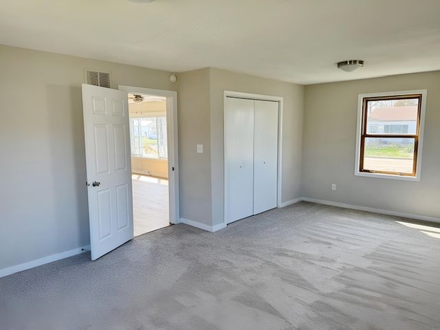 309 Elaine Drive, Waterloo, IA 50707