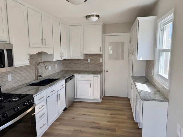 309 Elaine Drive, Waterloo, IA 50707