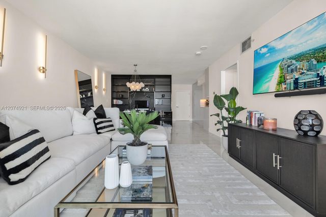 90 Alton Road 2207, Miami Beach, FL 33139