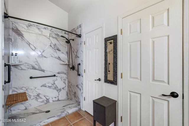 1885 E Cliff Swallow Trail, Green Valley, AZ 85614