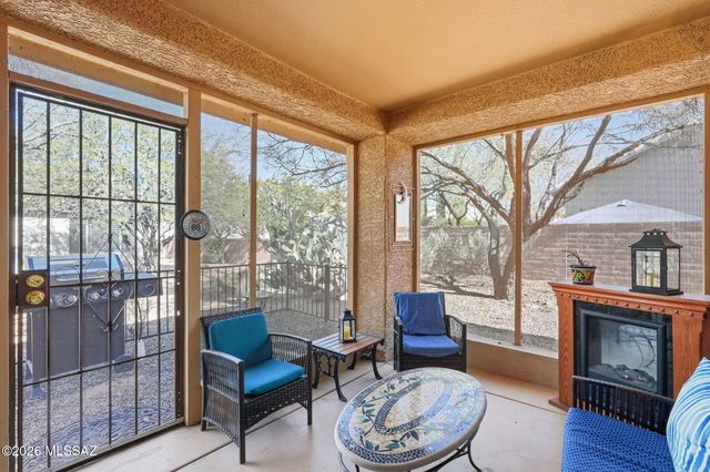 1885 E Cliff Swallow Trail, Green Valley, AZ 85614