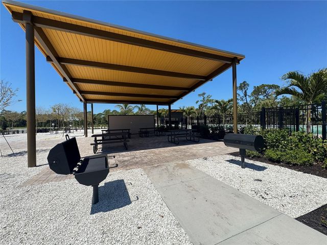 10511 CURVING CREEK LOOP, Parrish, FL 34219