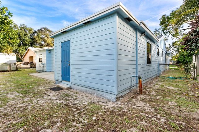 6075 Wolfe Street, Jupiter, FL 33458