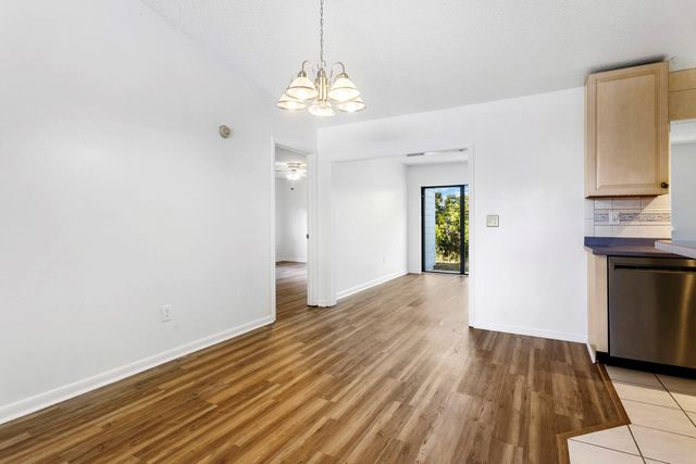 6075 Wolfe Street, Jupiter, FL 33458