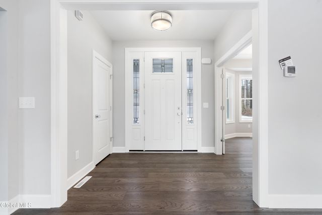 5 Northbrook Drive, Wilton, NY 12866