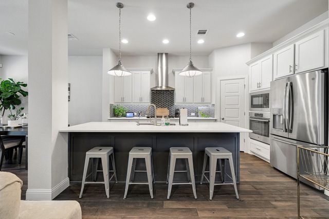 648 Aspen Valley Lane, Dallas, TX 75208