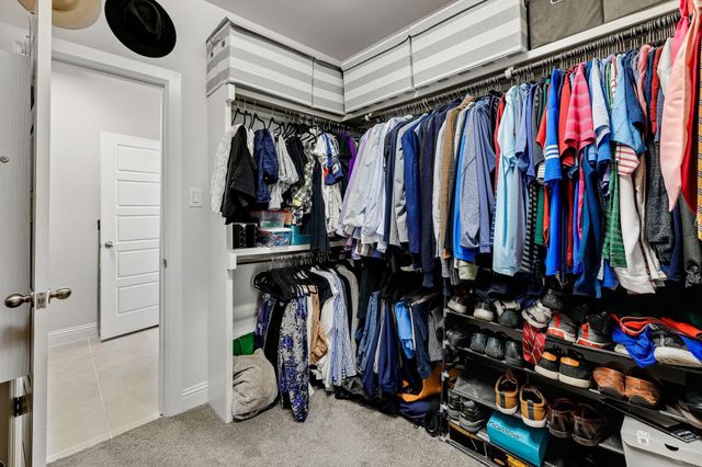 648 Aspen Valley Lane, Dallas, TX 75208