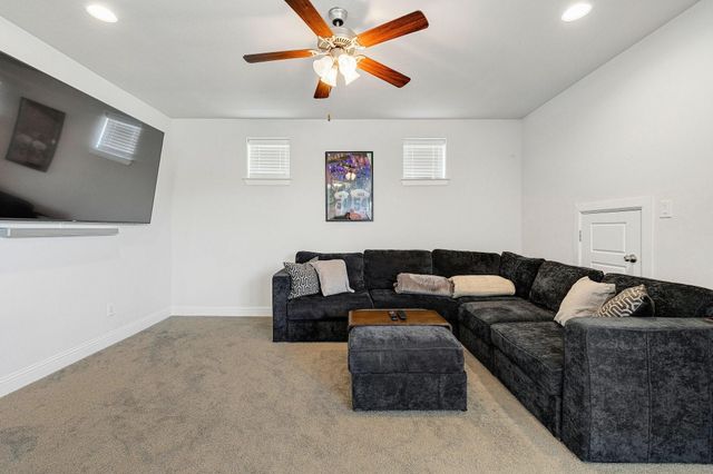 648 Aspen Valley Lane, Dallas, TX 75208