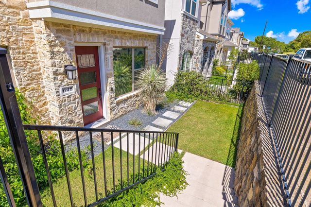 648 Aspen Valley Lane, Dallas, TX 75208