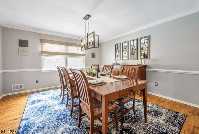 32 Schirra Dr, Wanaque Boro, NJ 07465