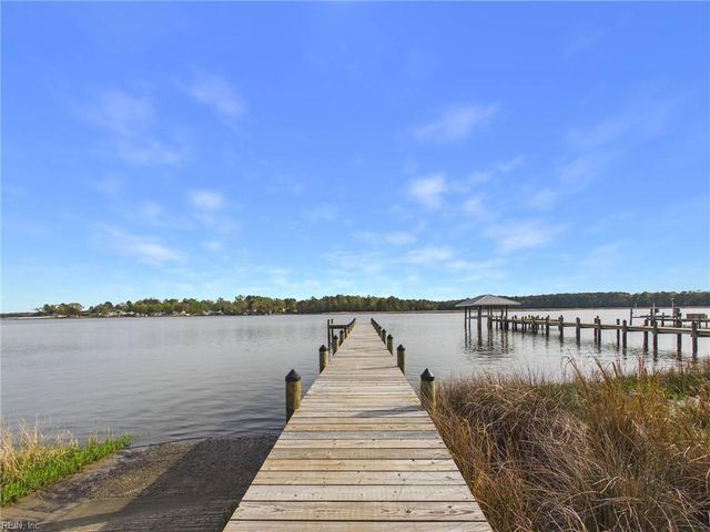 1014 Deerchase RD, Saluda, VA 23149