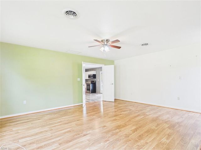 1014 Deerchase RD, Saluda, VA 23149