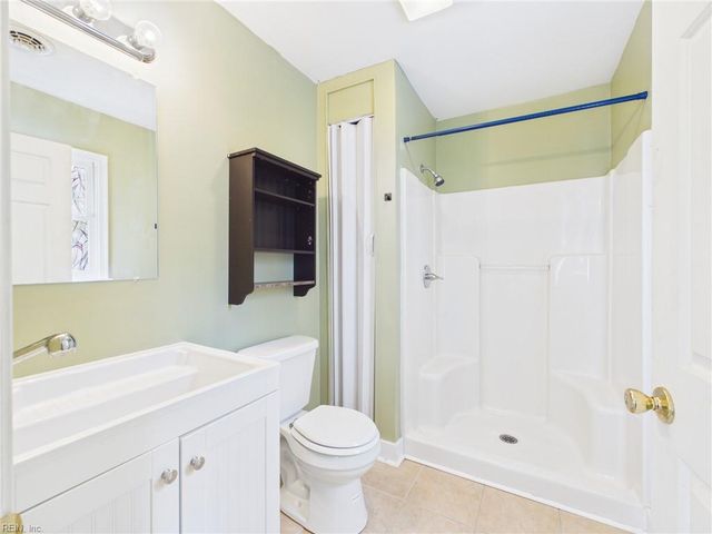 1014 Deerchase RD, Saluda, VA 23149