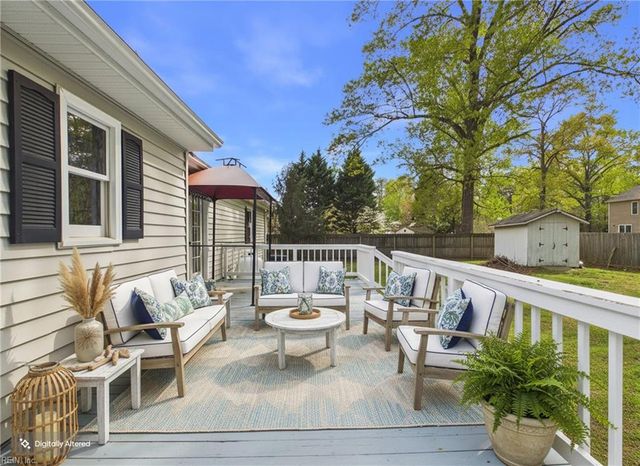 1014 Deerchase RD, Saluda, VA 23149