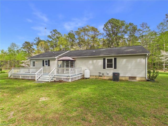 1014 Deerchase RD, Saluda, VA 23149