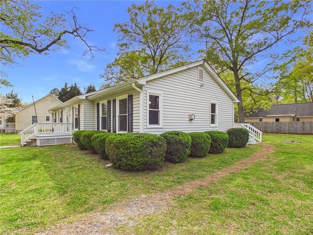 1014 Deerchase RD, Saluda, VA 23149