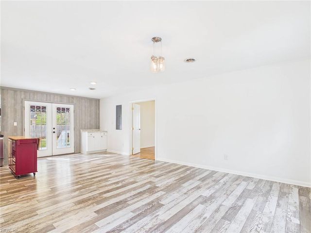 1014 Deerchase RD, Saluda, VA 23149