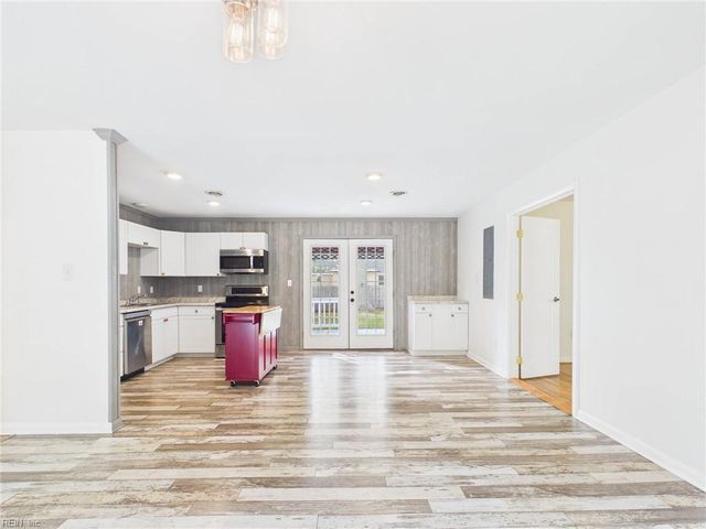 1014 Deerchase RD, Saluda, VA 23149