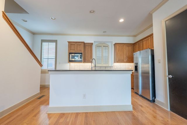 2706 Floyd Street, Dallas, TX 75204