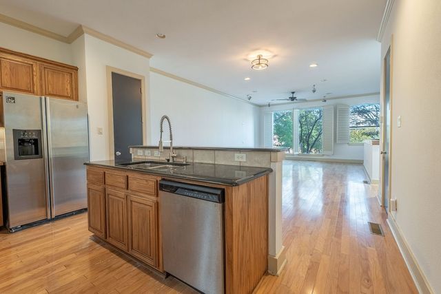 2706 Floyd Street, Dallas, TX 75204