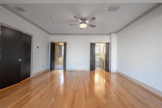 2706 Floyd Street, Dallas, TX 75204