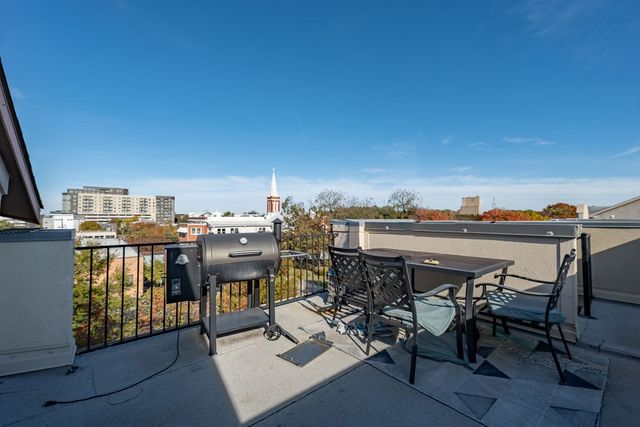 2706 Floyd Street, Dallas, TX 75204