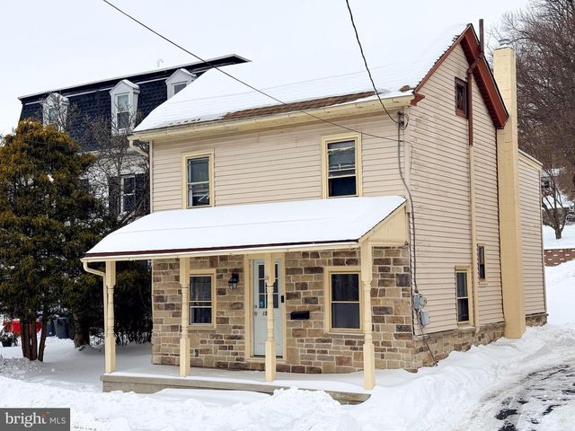 153 E WYOMISSING AVE, Mohnton, PA 19540