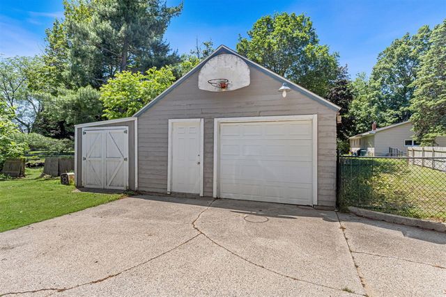 5806 Lake Michigan Drive, Allendale, MI 49401