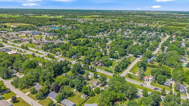 5806 Lake Michigan Drive, Allendale, MI 49401