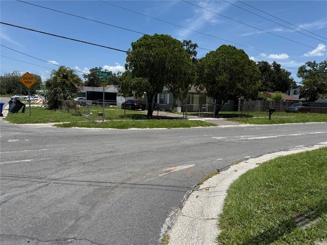 4305 W BROAD STREET, Tampa, FL 33614