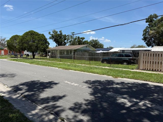 4305 W BROAD STREET, Tampa, FL 33614