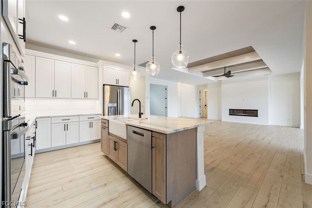 1406 Mohawk PKWY, Cape Coral, FL 33914