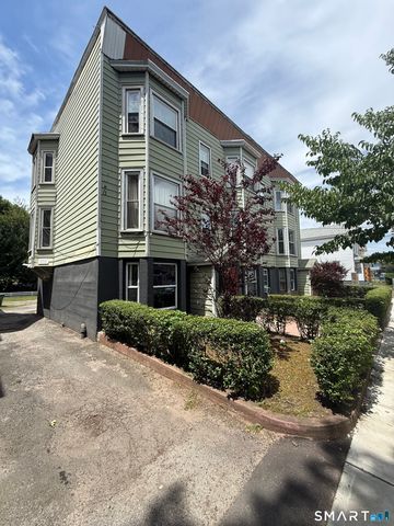 32 Clinton Avenue, New Haven, CT 06513