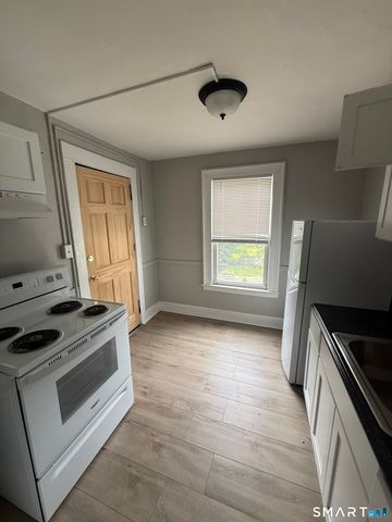 32 Clinton Avenue, New Haven, CT 06513