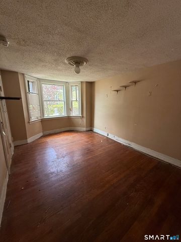 32 Clinton Avenue, New Haven, CT 06513