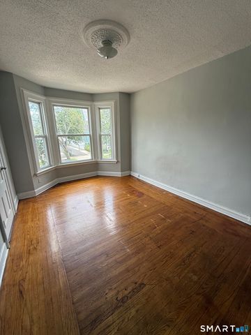 32 Clinton Avenue, New Haven, CT 06513