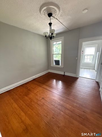 32 Clinton Avenue, New Haven, CT 06513