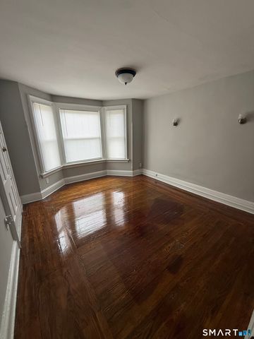 32 Clinton Avenue, New Haven, CT 06513