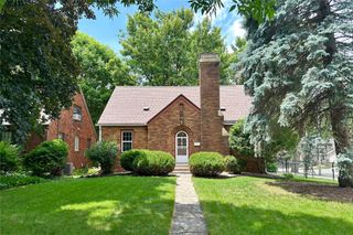 2808 44th Street, Des Moines, IA 50310