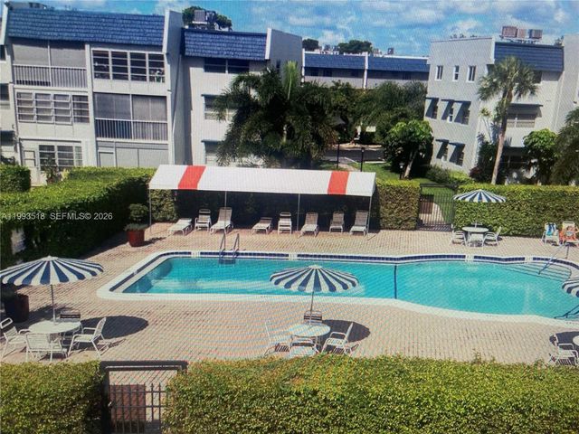 7897 Golf Cir Dr 108, Margate, FL 33063