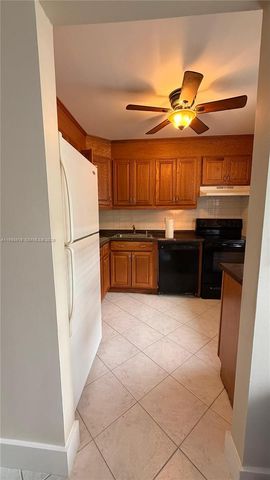 7897 Golf Cir Dr 108, Margate, FL 33063