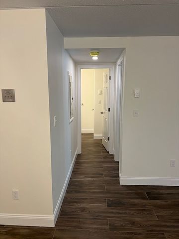 70 Nicholas Rd 10, Framingham, MA 01701